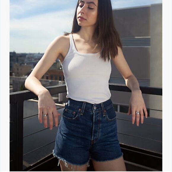 NWT Levi's Ribcage Denim Short Super High Rise Slim Through Hip Button Fly 28 - Picture 13 of 15